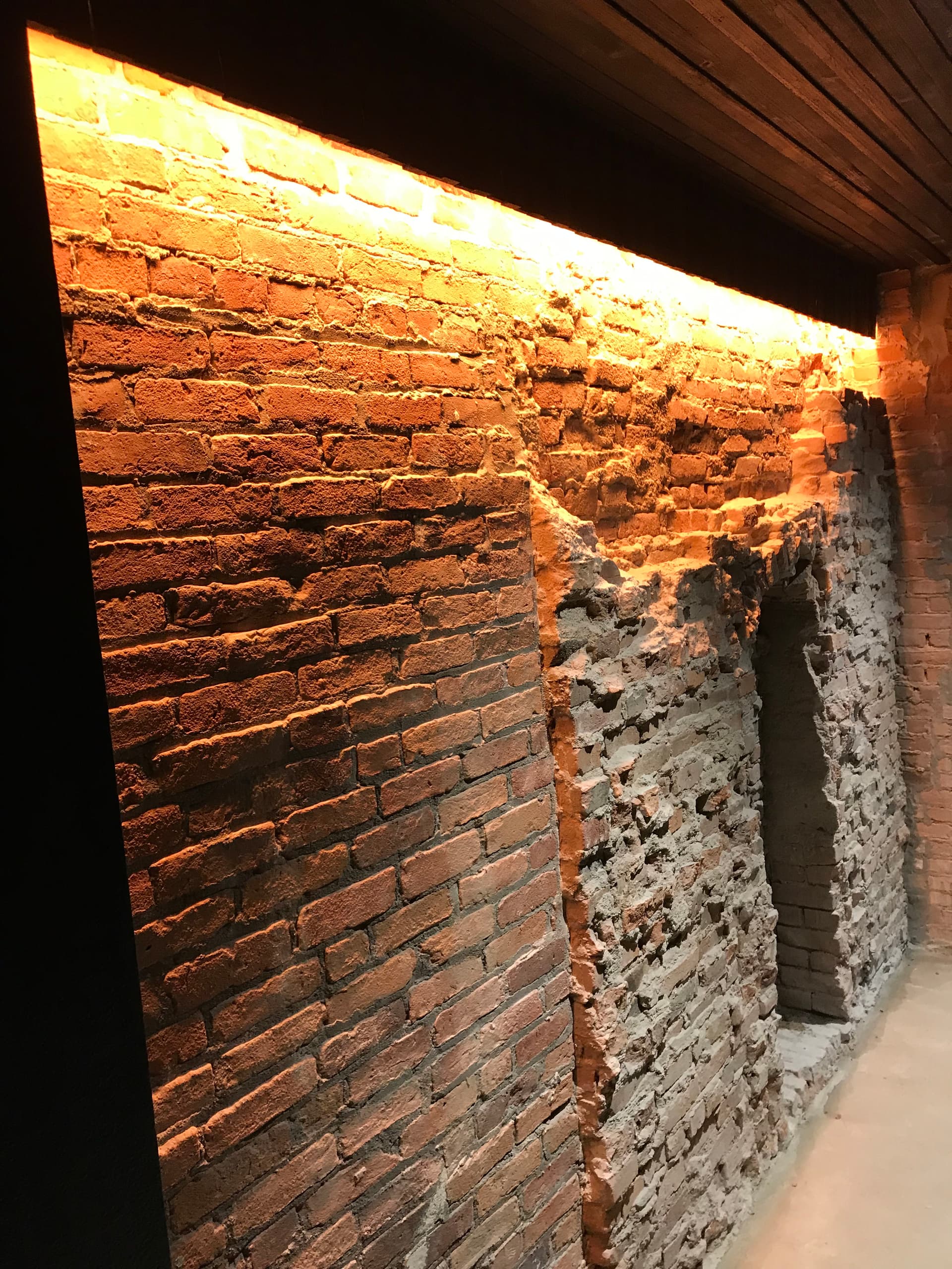 Gallery photos for LED Lighting and Power Installation for a Restaurant Buildout: Image #3