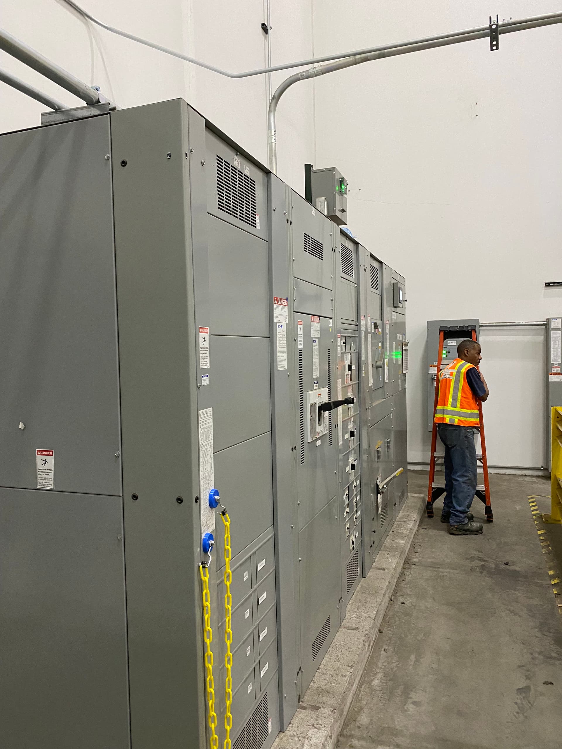 Gallery photos for Arc Fault Relay Install on a Warehouse Main Electrical Service: Image #1