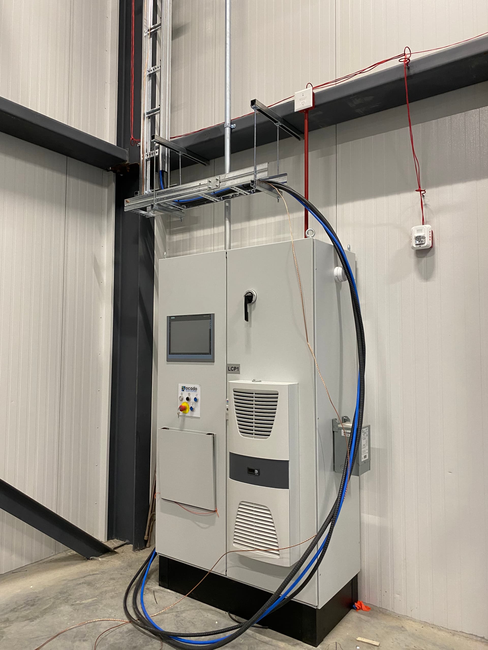 Gallery photos for Industrial Conveyor Belt Power Installation Done Right: Image #1