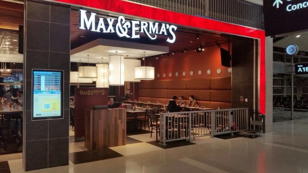 Gallery photos for Lighting Transformation at Airport Lounge Fine Dining Restaurant: Image #2