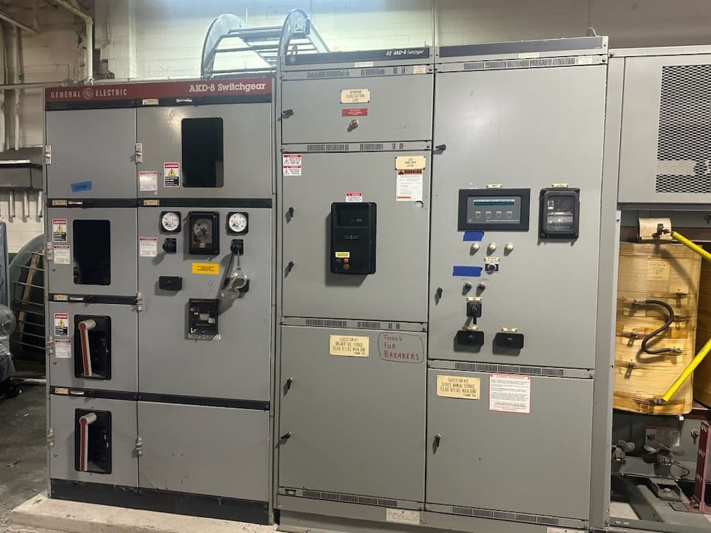 Gallery photos for High Voltage Switchgear System Overview: Image #2