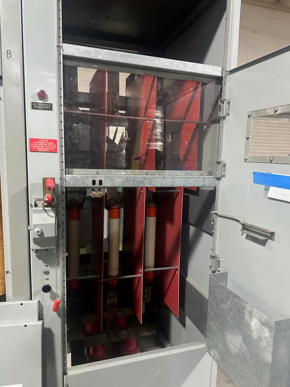 Gallery photos for High Voltage Switchgear System Overview: Image #3