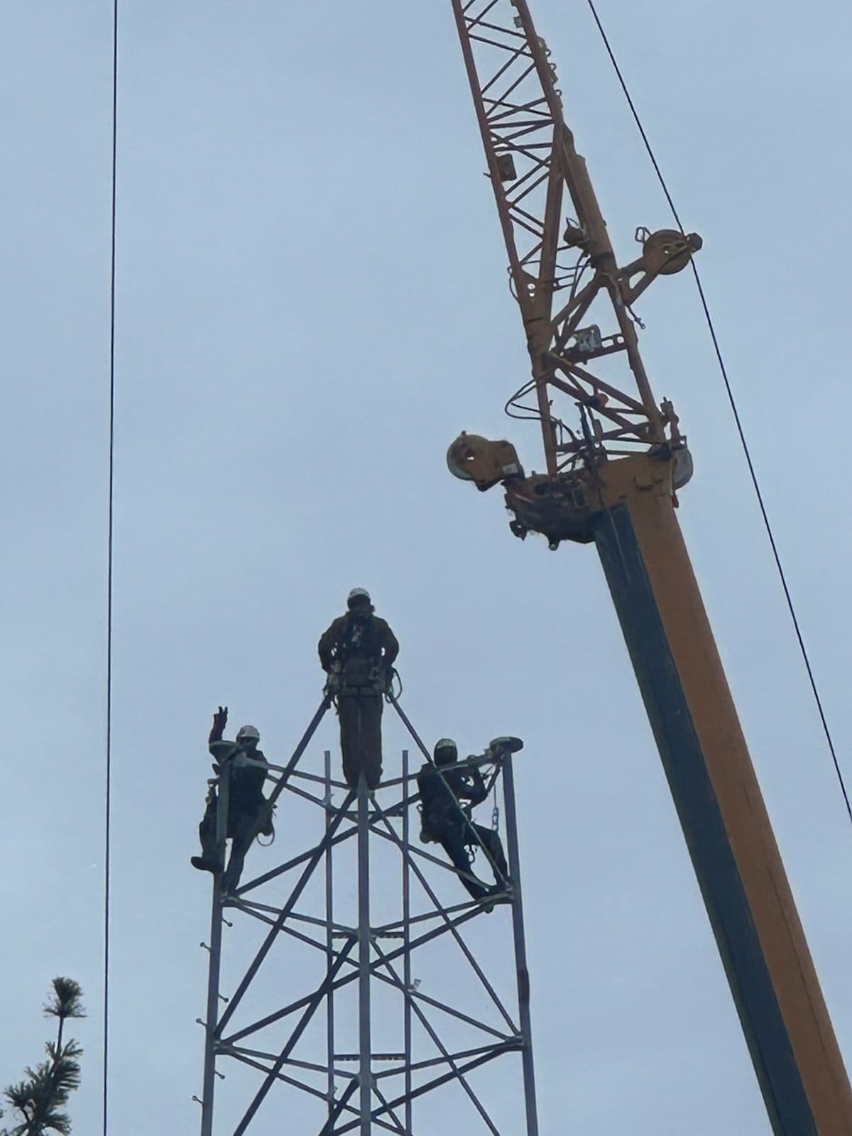 Gallery photos for Electrical Industries Powers Up New Cell Tower Amid Snowy Conditions: Image #3