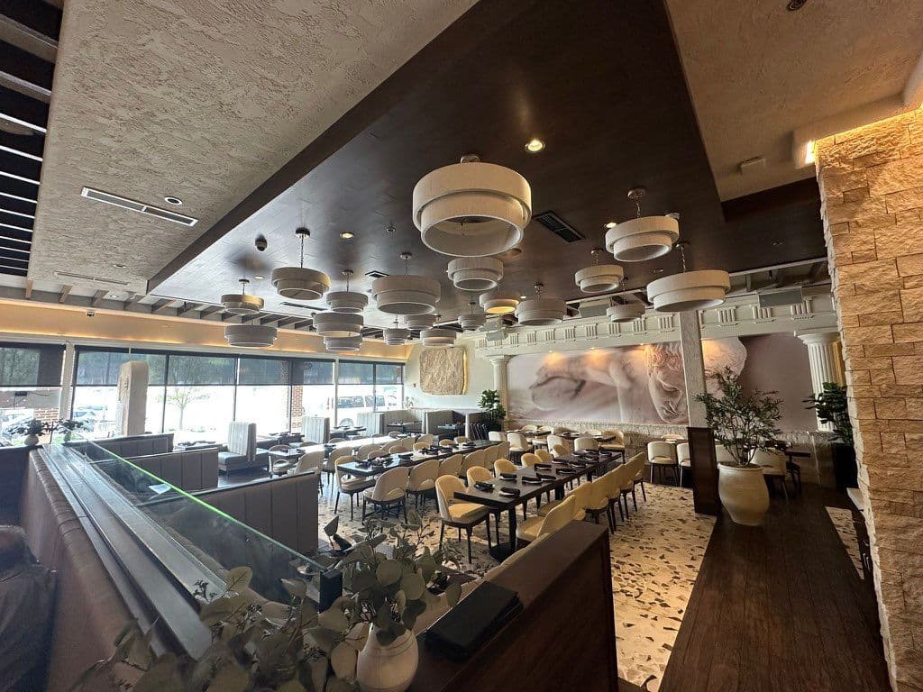 Gallery photos for Enhancing Greek Restaurant Ambiance with Light: Image #1