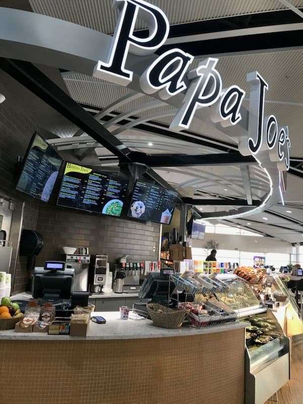 Gallery photos for Electrifying Detroit Metro Airport for Comfort and Style: Image #3