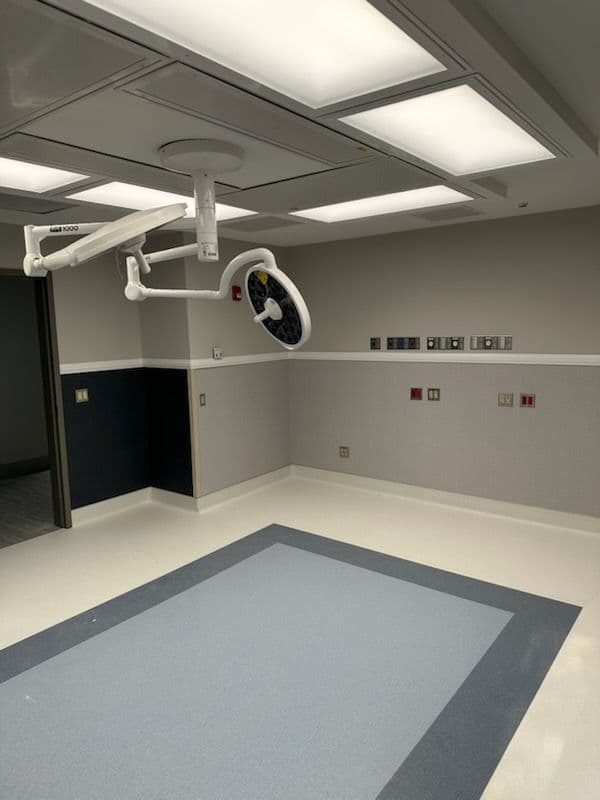 Gallery photos for Expert Electrical Installation in Modern Surgical Center: Image #1