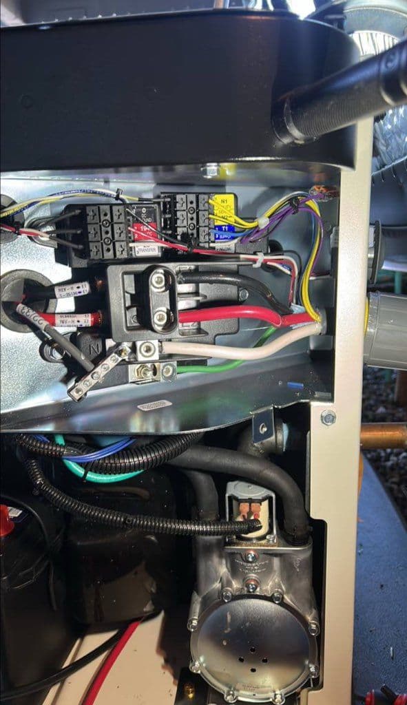 Gallery photos for Seamless Residential Generator Installation: Image #2