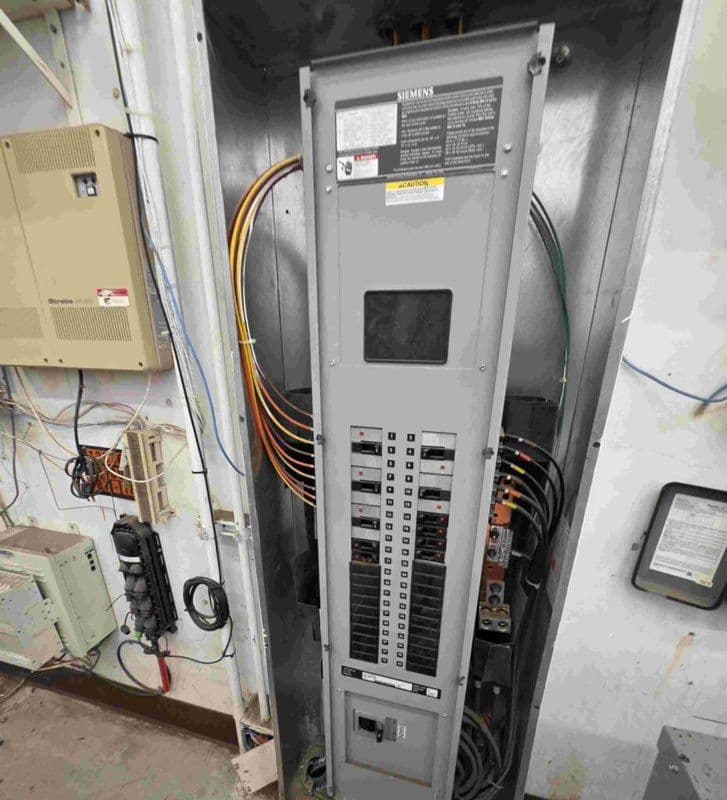 Gallery photos for Precision in Electrical Panel Installation: Image #2