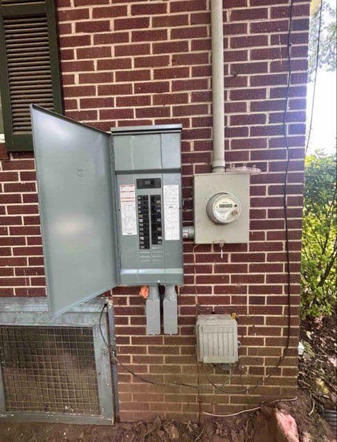 Gallery photos for Electrical Precision with Advanced Installation: Image #3