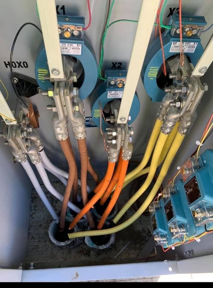 Gallery photos for Inside a High-Capacity Electrical Panel and Wiring Installation: Image #3